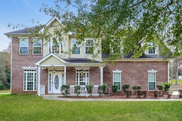 349 Plantation Cir Fayetteville, GA 30214